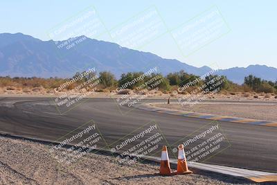 media/Dec-05-2024-Racers Edge (Thu) [[e102e0690b]]/1-Pits-Track Walk-Hawk/